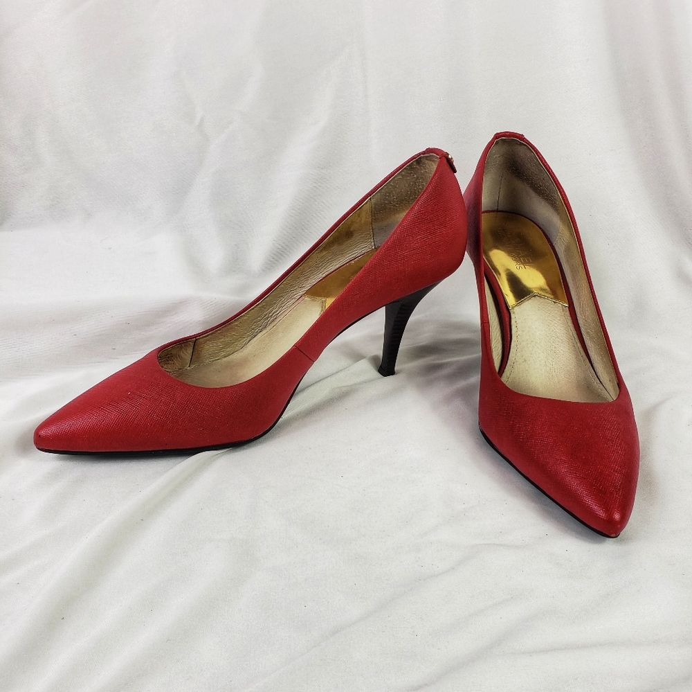 Michael Kors Saffiano Leather Stacked Heel - Picture 5 of 9